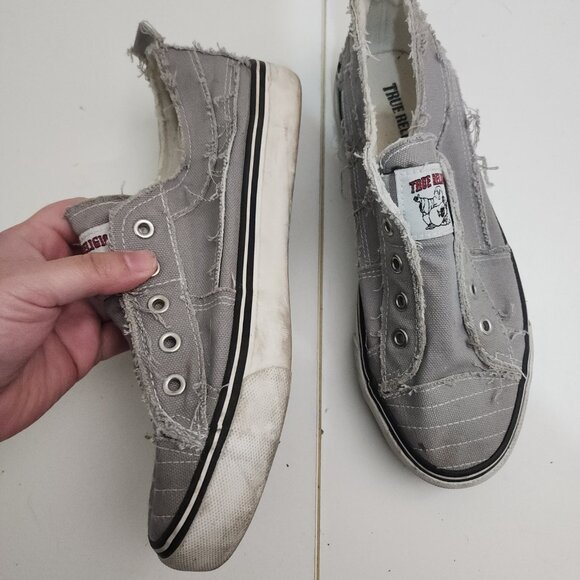 True Religion Korey Slip On Sneaker Grey Women’s Size 8 Gray Distressed Canvas - Picture 7 of 13